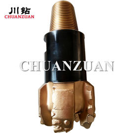 เหล็กกล้าโครงสร้าง Polycrystalline Diamond Drill Bits ขนาด 165 มม. 6 1/2 นิ้วพร้อมเครื่องตัดกลาง